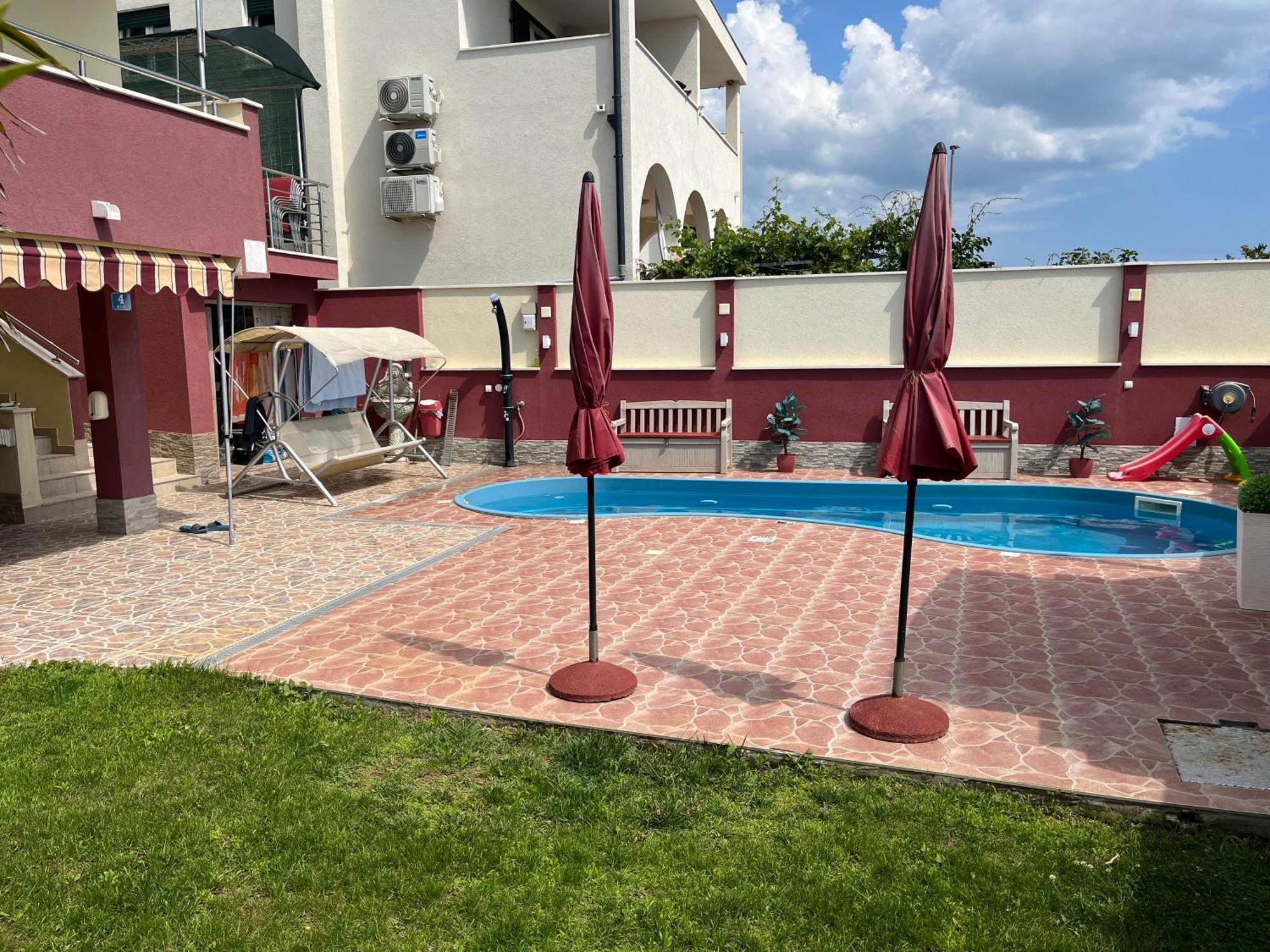 Apartments Villa Stella Maris روغوزنيكا المظهر الخارجي الصورة
