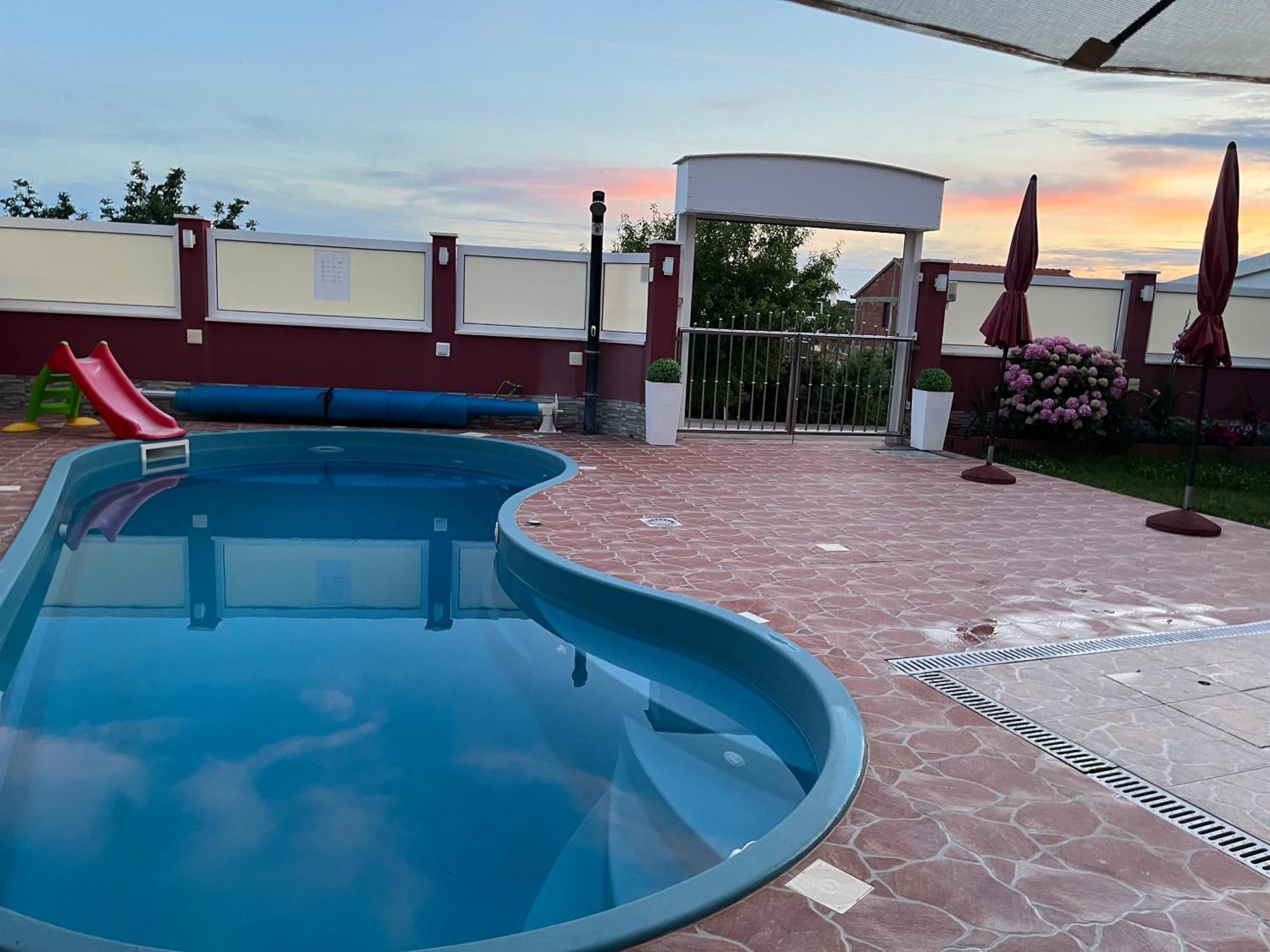 Apartments Villa Stella Maris روغوزنيكا المظهر الخارجي الصورة