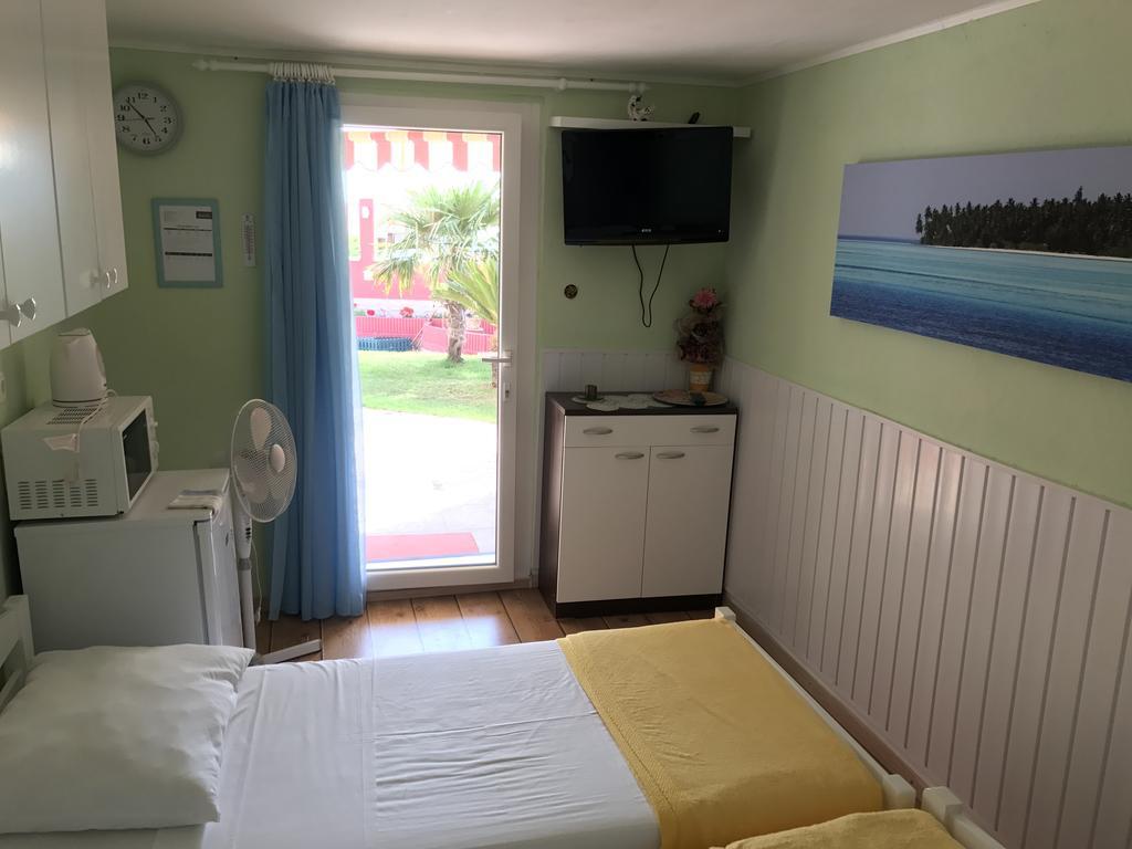 Apartments Villa Stella Maris روغوزنيكا المظهر الخارجي الصورة